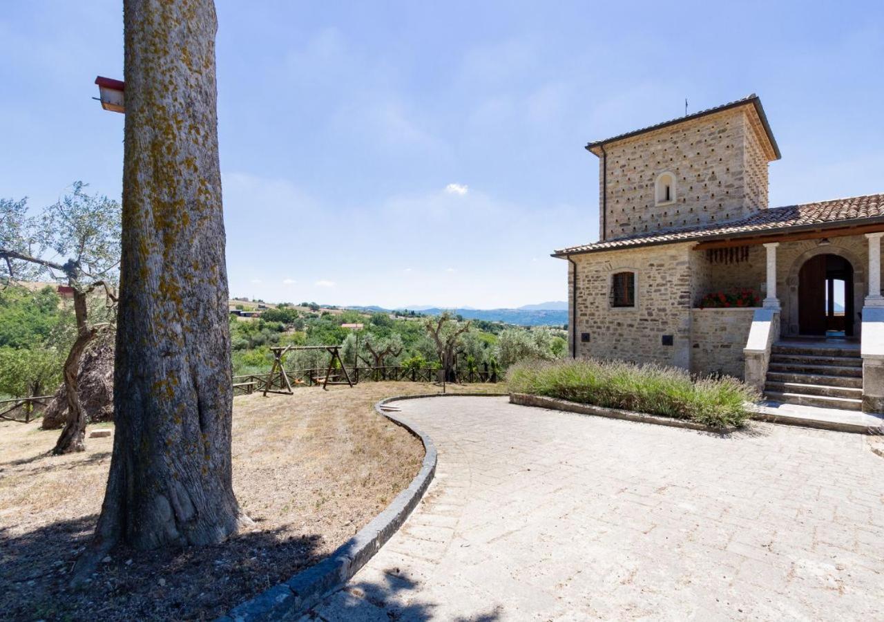 Agriturismo Torre Gialluise Gesualdo Exterior foto